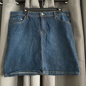 U.S. Polo Assn. Women’s Jean skirt. Size 16.